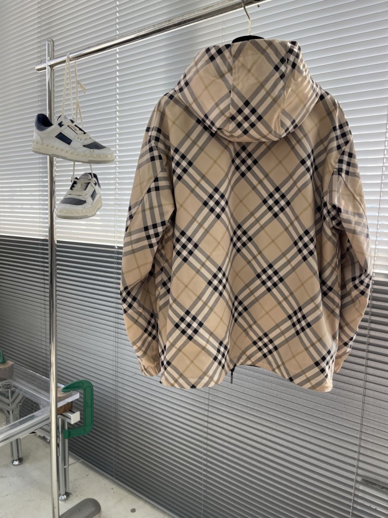 Bv*b*rry outwear
